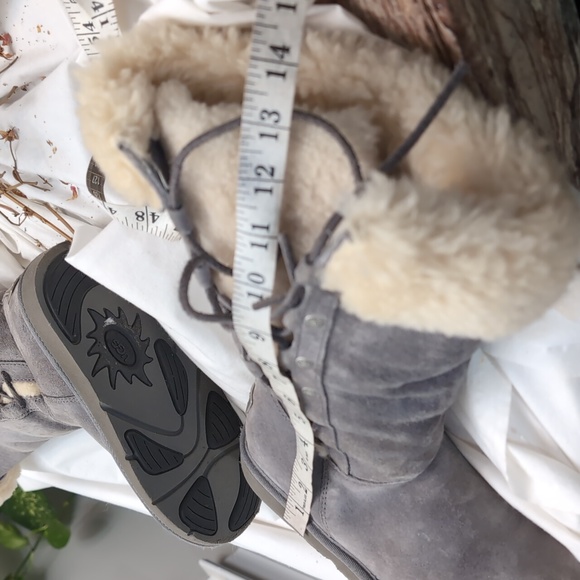 UGG ladies grey over the Calf boots - Picture 9 of 10